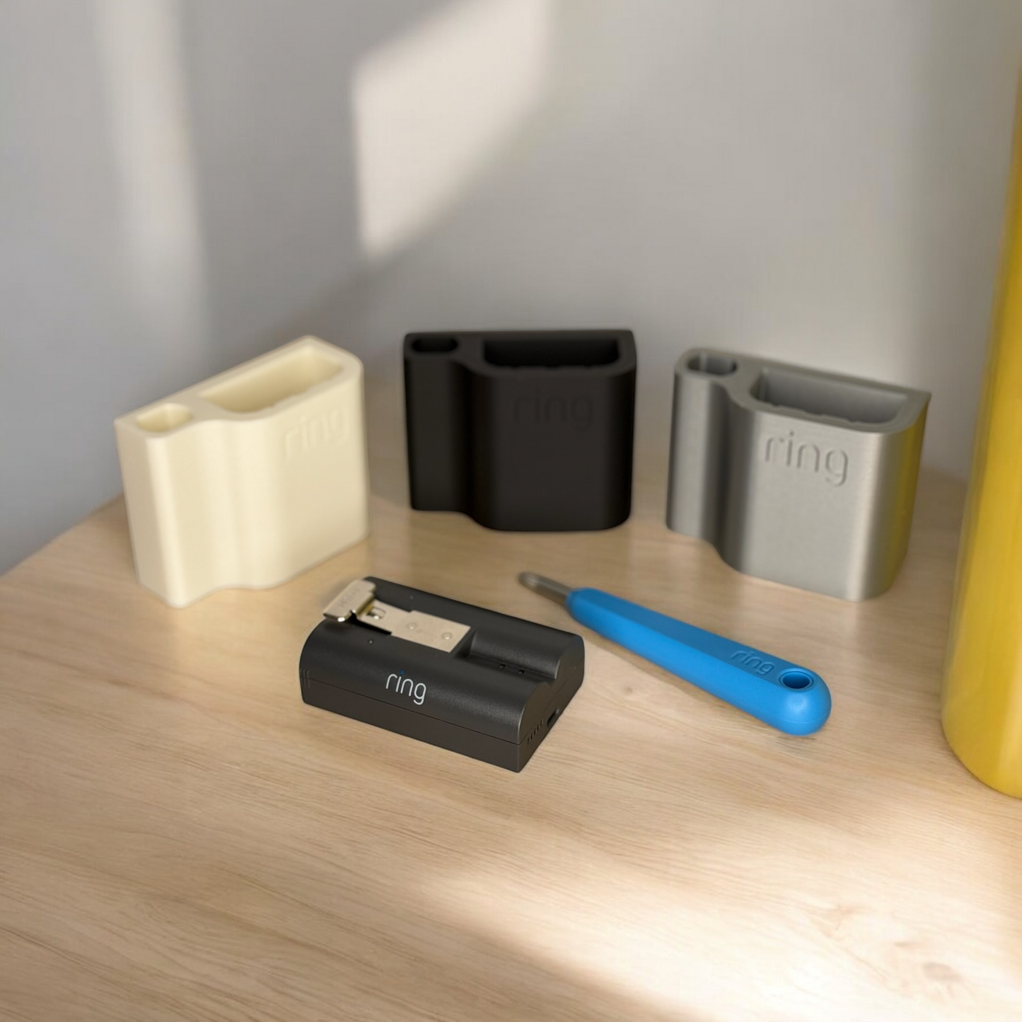 Ring battery and tool holder