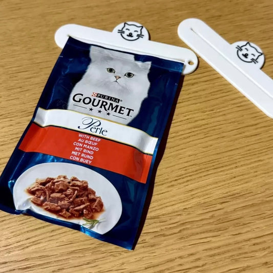 Cat Food Pouch Squeezer